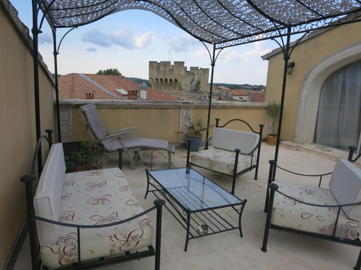 Entre Vignes Et Dentelles Hotel Courthezon Bagian luar foto