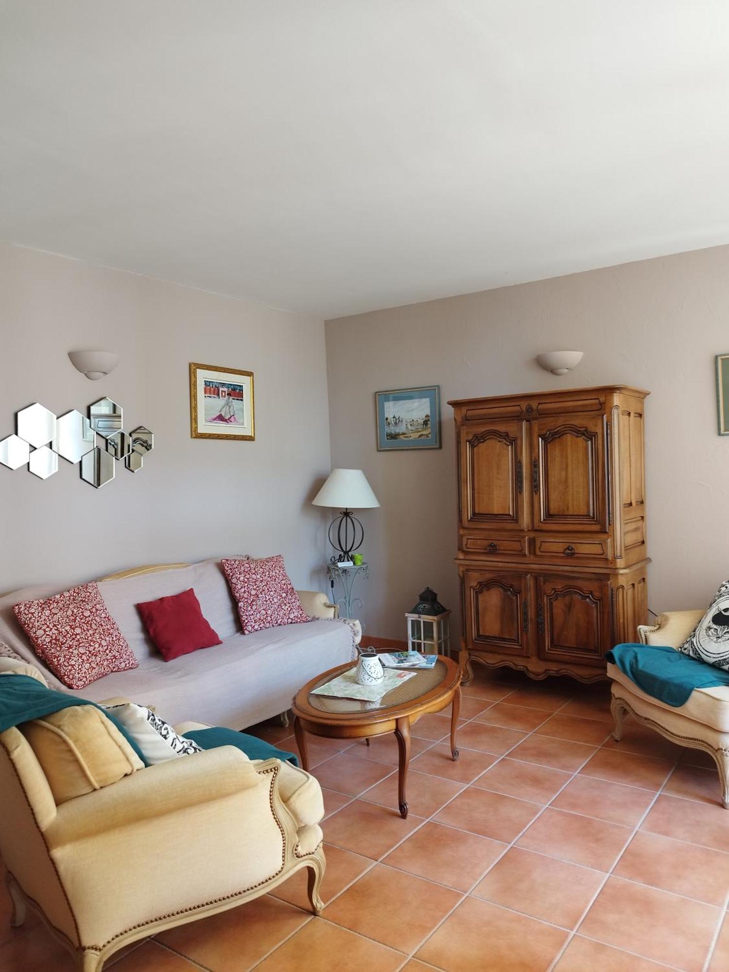 Entre Vignes Et Dentelles Hotel Courthezon Bagian luar foto